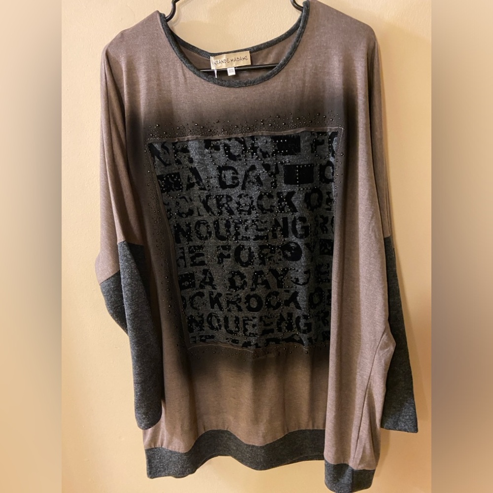 Grande Madame taupe & grey crew neck long sleeved top with letters & black gems